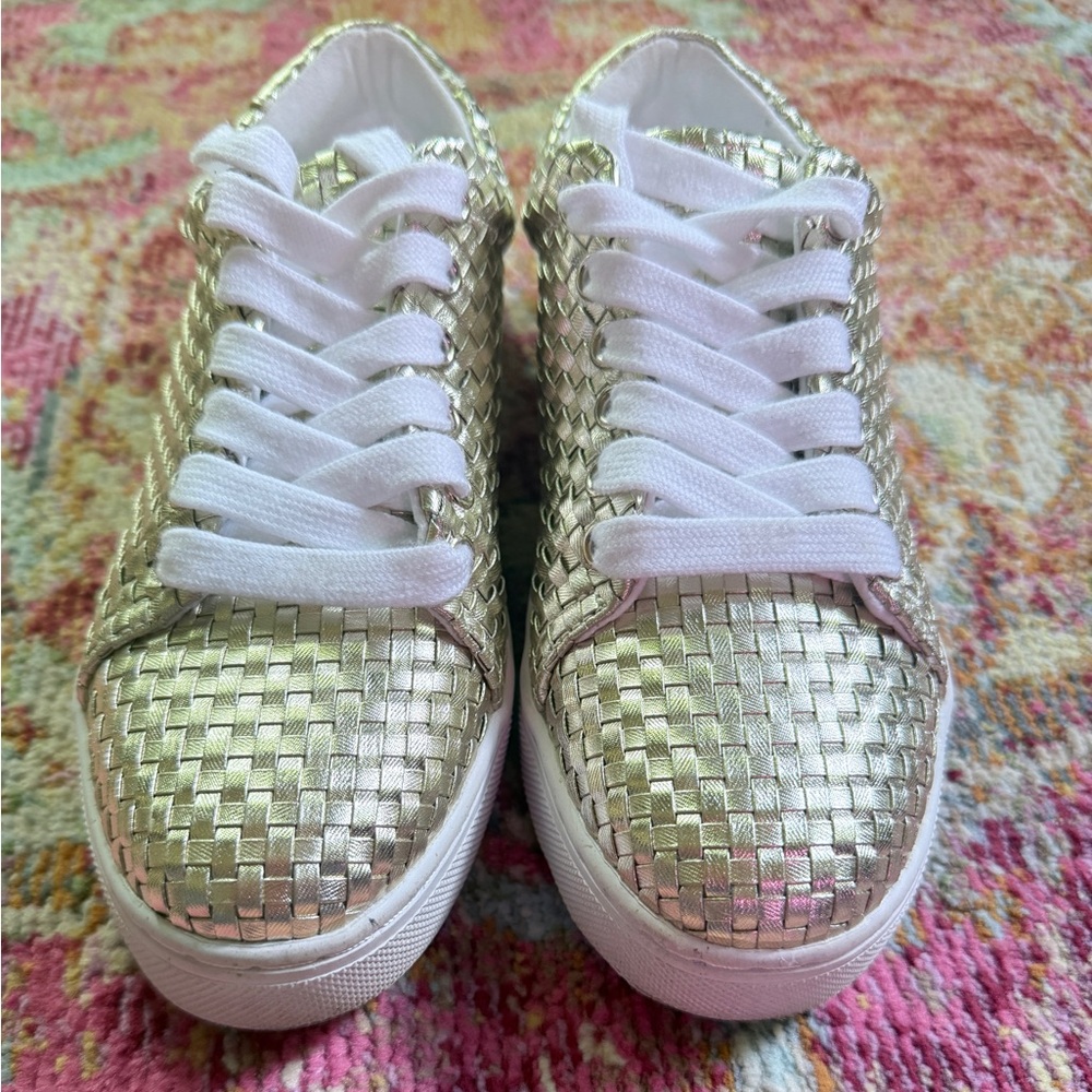 Isaac Mizrahi Gold Woven Sneakers Size 5m Like new condition